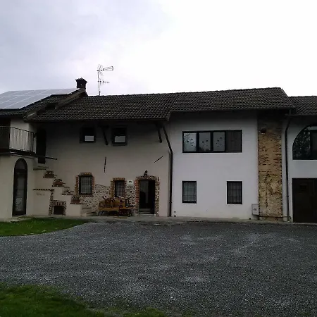 Apartment La Meridiana, Monolocale In Cascina Ristrutturata Boves