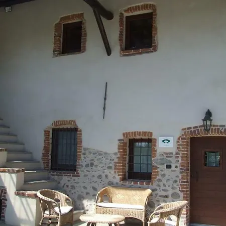 La Meridiana, Monolocale In Cascina Ristrutturata Boves