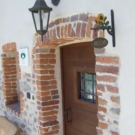 La Meridiana, Monolocale In Cascina Ristrutturata Apartment *