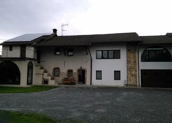Apartamento La Meridiana, Monolocale In Cascina Ristrutturata Boves